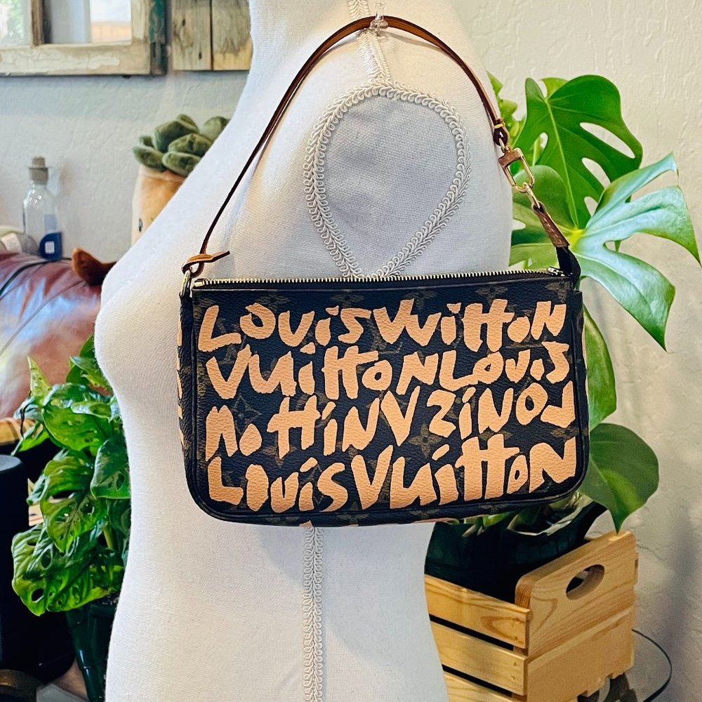 Louis Vuitton Stephen Sprouse Graffiti Pochette RARE
